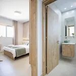 Attika Apartment *